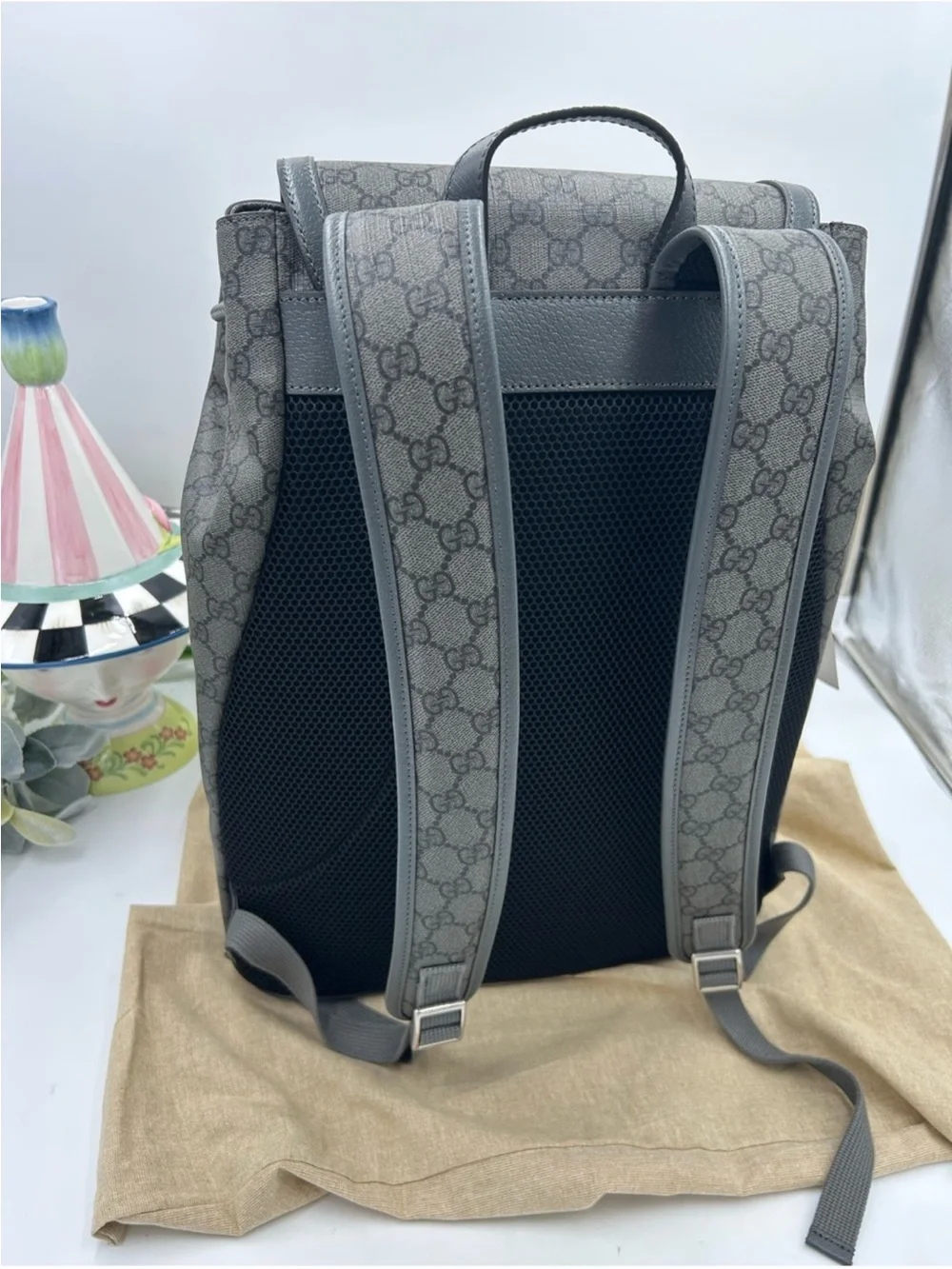 Unisex Gucci, GG supreme canvas backpack made in Italy NWT